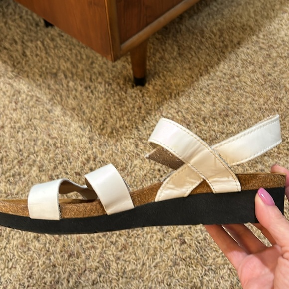 NAOT White Leather ankle strap wedge sandals - Picture 2 of 5